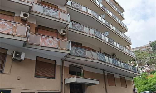 Appartamento in vendita in Via Pippo Romeo 21 Gonzaga - Tirone 
